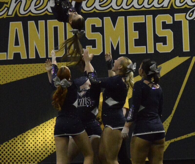 Blue Devils Cheerleader: Fünf Mal Qualifikation zur Deutschen Meisterschaft